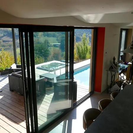 D'architecte Avec Vue Imprenable Cobonne